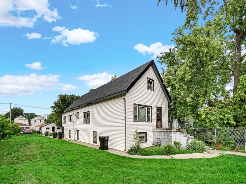 9952 S Vincennes Avenue Chicago IL 60643