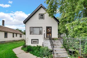 Photo of 9952 S Vincennes Avenue Chicago IL 60643