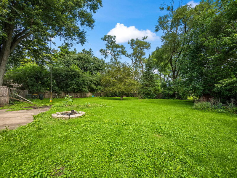 108 South Parkway Prospect Heights IL 60070