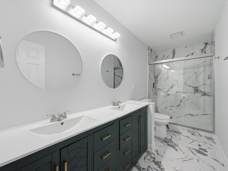 2210 Fieldcrest Drive Mundelein IL 60060