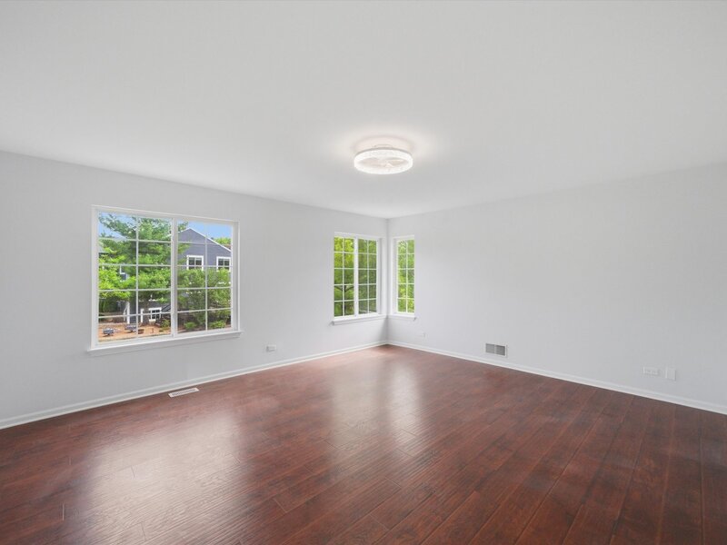 2210 Fieldcrest Drive Mundelein IL 60060