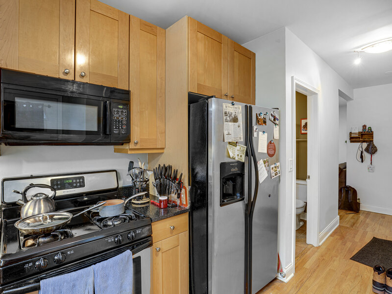 7401 N Hoyne Avenue Chicago IL 60645