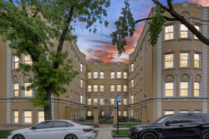 Photo of 7401 N Hoyne Avenue Chicago IL 60645 Unit 3