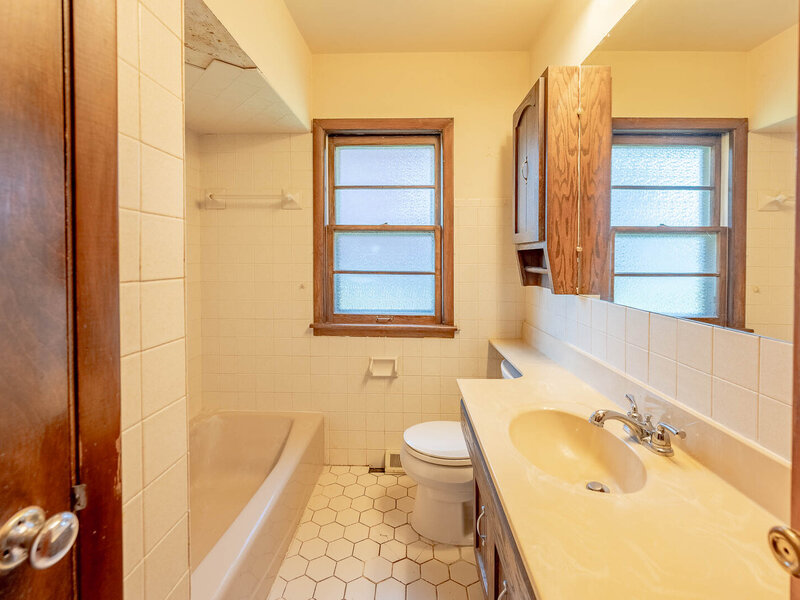 3002 Miller Avenue South Chicago Heights IL 60411