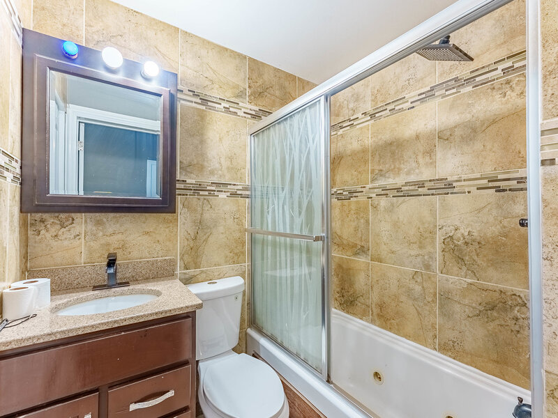 15117 Vine Avenue Harvey IL 60426