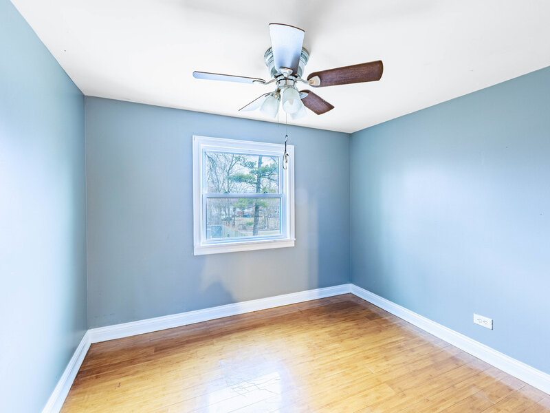 15117 Vine Avenue Harvey IL 60426