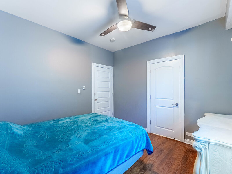 15117 Vine Avenue Harvey IL 60426