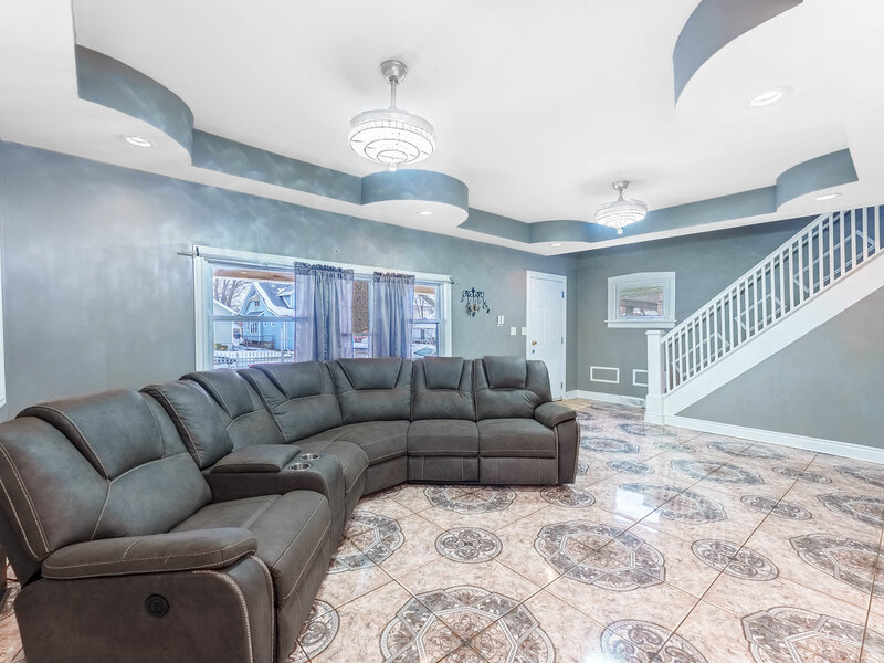 15117 Vine Avenue Harvey IL 60426