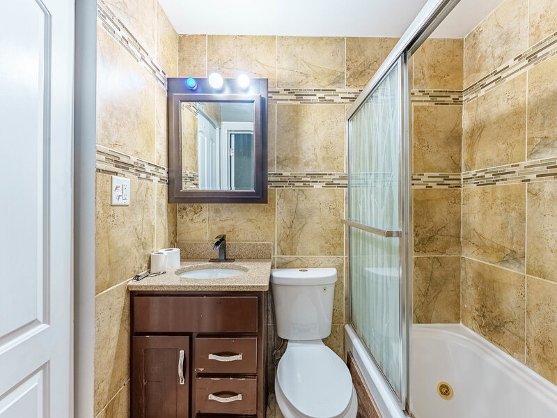 15117 Vine Avenue Harvey IL 60426
