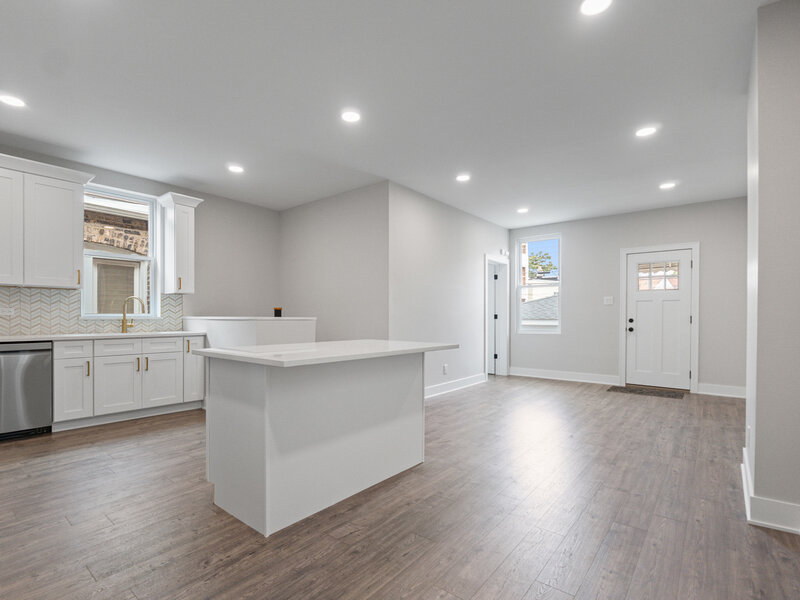 2042 W Coulter Street Chicago IL 60608