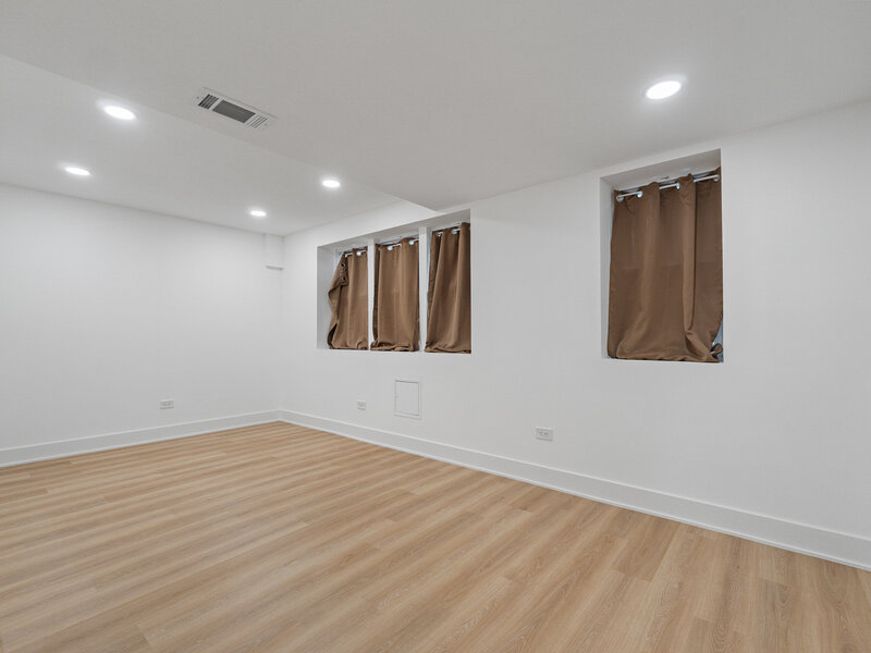 2042 W Coulter Street Chicago IL 60608