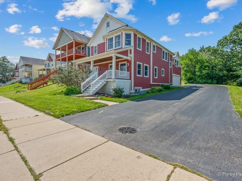 176 S Channing Street Elgin IL 60120