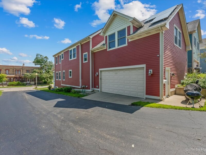 176 S Channing Street Elgin IL 60120