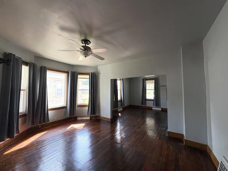 1423 Pulaski Street Peru IL 61354