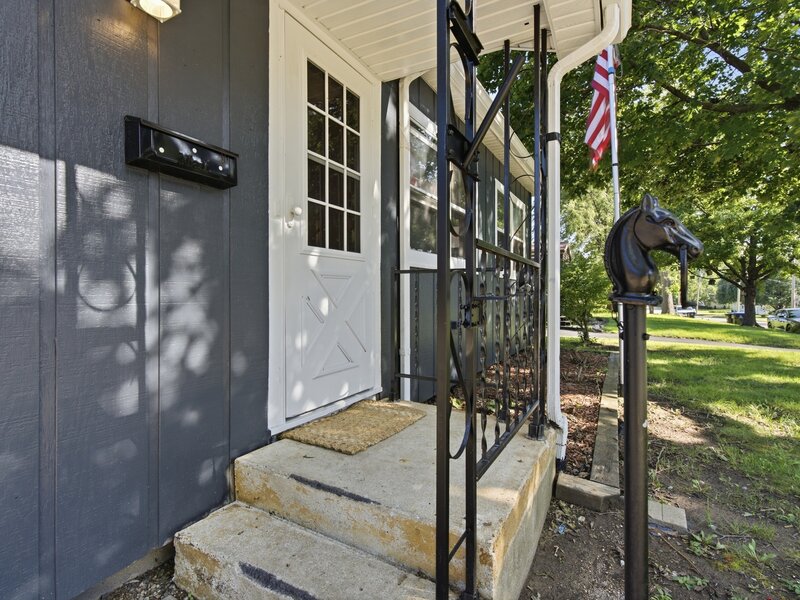 1215 Colton Avenue Bloomington IL 61701