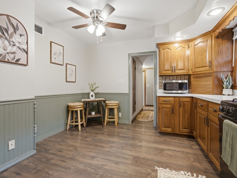 1215 Colton Avenue Bloomington IL 61701