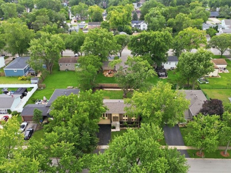 461 Galahad Road Bolingbrook IL 60440
