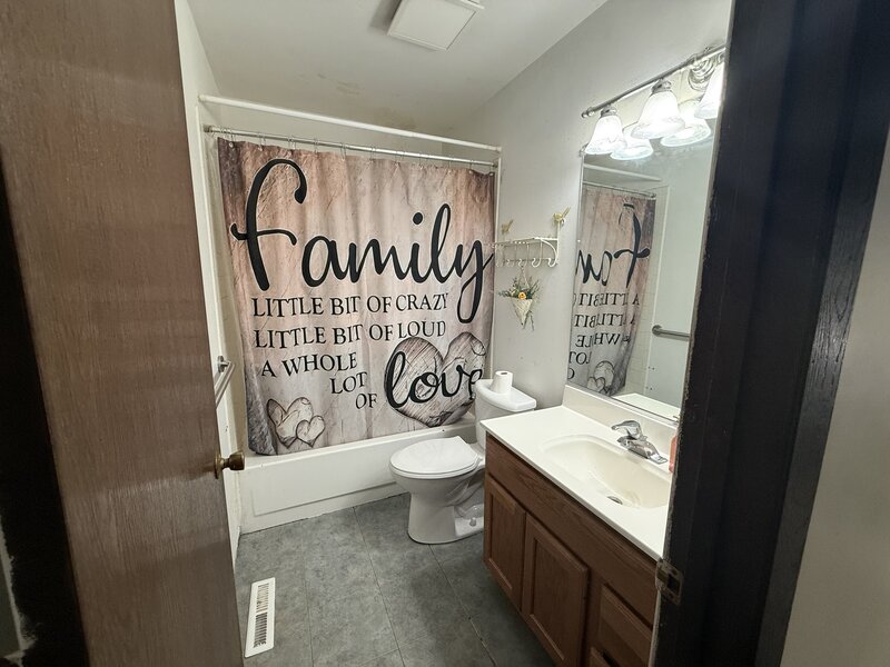 2505 Magnolia Lane Lindenhurst IL 60046
