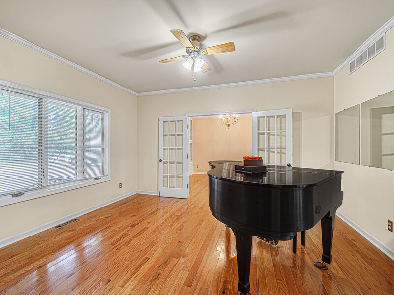 23 Amanda Lane Yorkville IL 60560