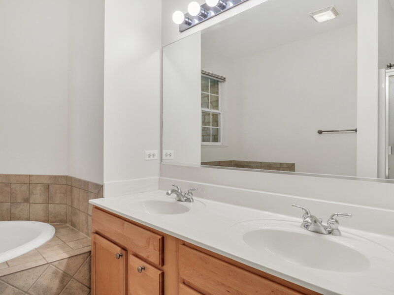 320 Berkshire Drive Lake Villa IL 60046