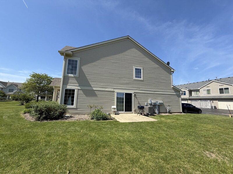 39321 N Melbourne Court Beach Park IL 60083