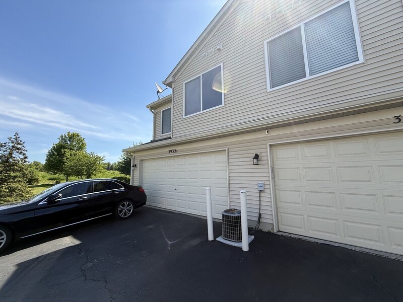 39321 N Melbourne Court Beach Park IL 60083