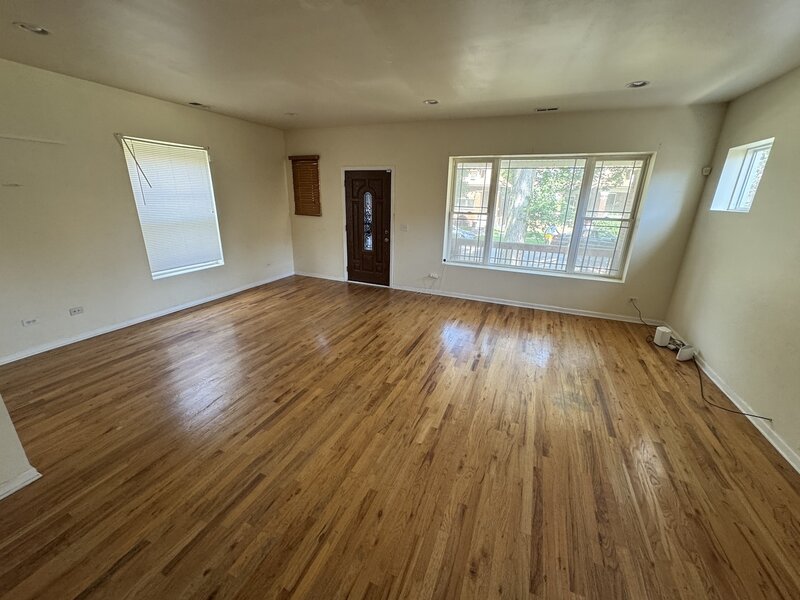 609 E 89th Street Chicago IL 60619