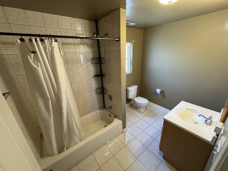 609 E 89th Street Chicago IL 60619