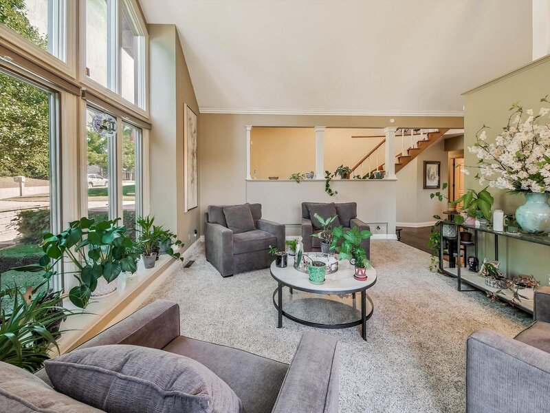 305 N Dale Avenue Mchenry IL 60050