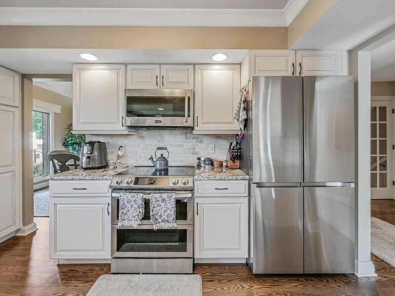 305 N Dale Avenue Mchenry IL 60050
