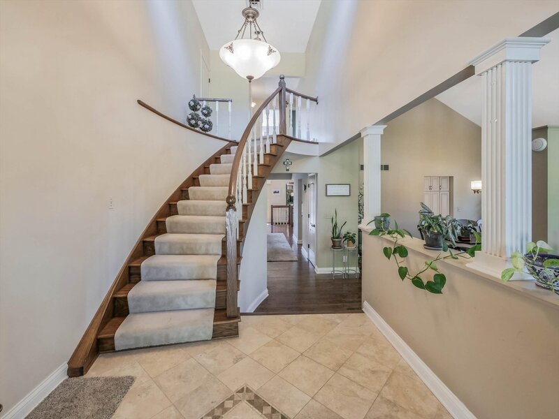 305 N Dale Avenue Mchenry IL 60050