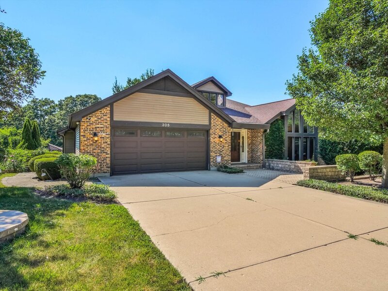 305 N Dale Avenue Mchenry IL 60050