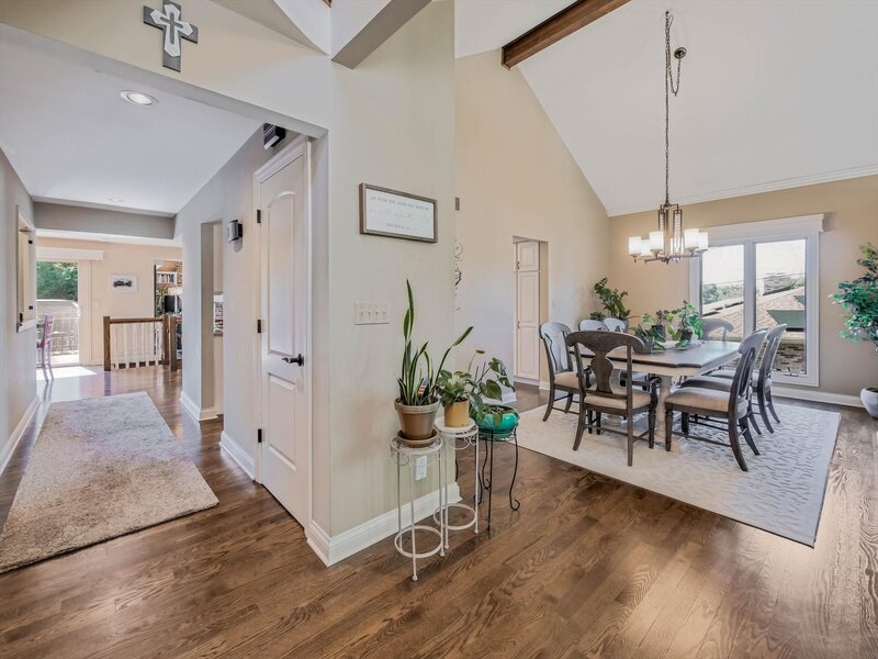 305 N Dale Avenue Mchenry IL 60050