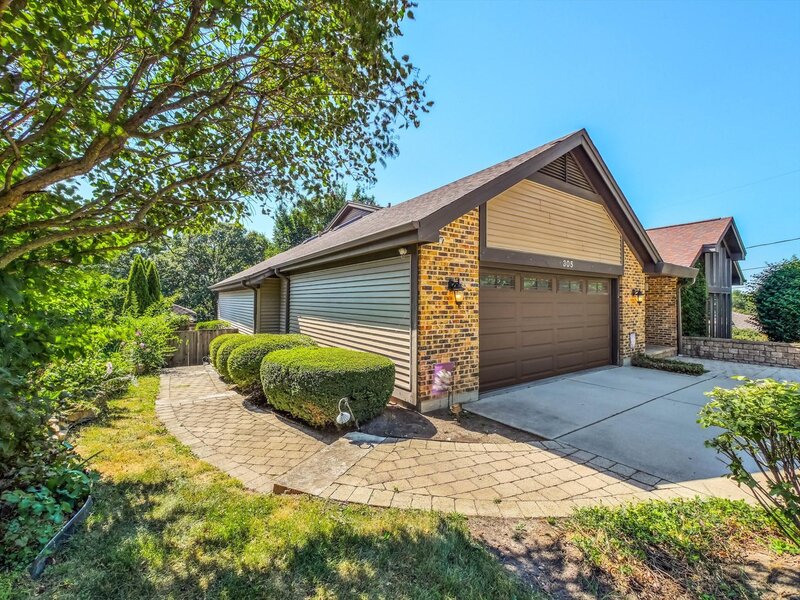 305 N Dale Avenue Mchenry IL 60050