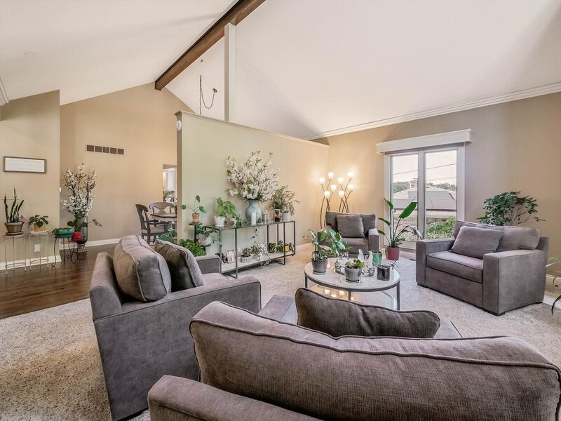 305 N Dale Avenue Mchenry IL 60050