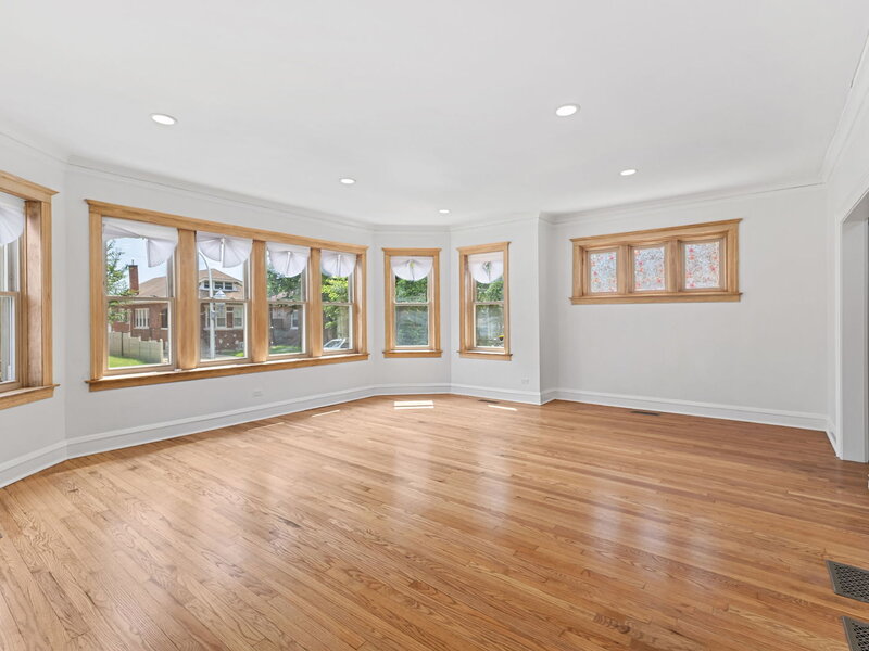 8044 S Harper Avenue Chicago IL 60619
