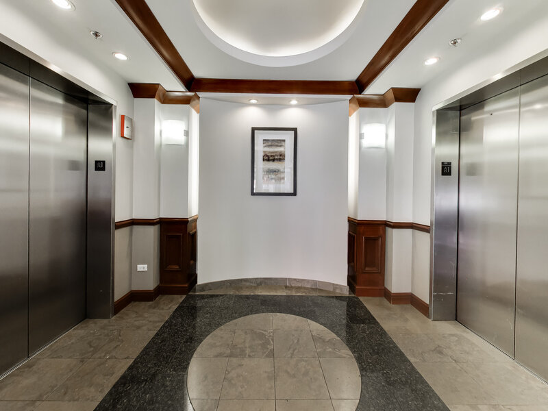 400 N Clinton Street Chicago IL 60654