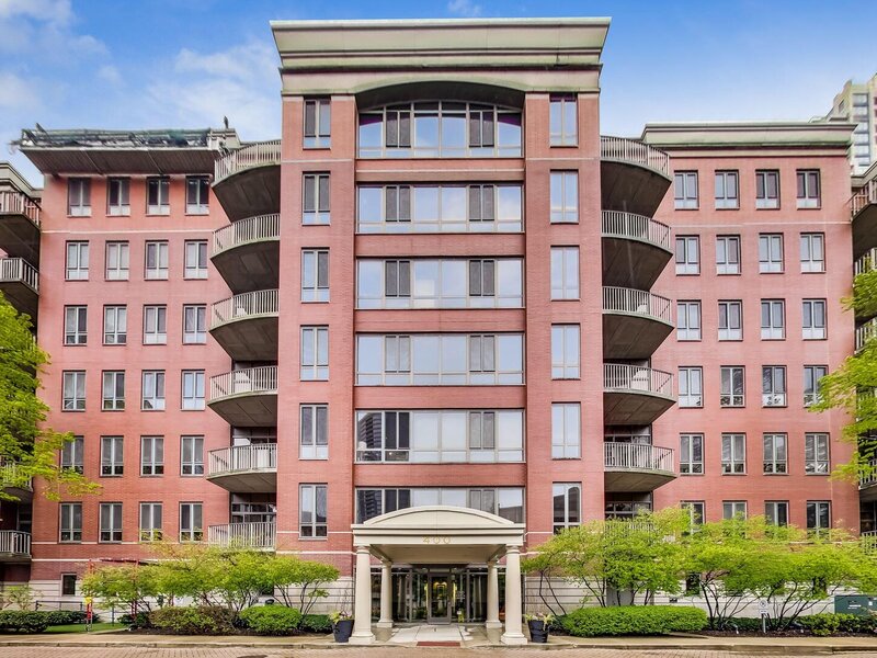 400 N Clinton Street Chicago IL 60654