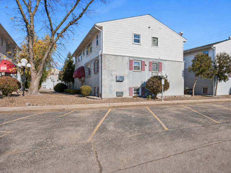 9421 Kelvin Lane Schiller Park IL 60176