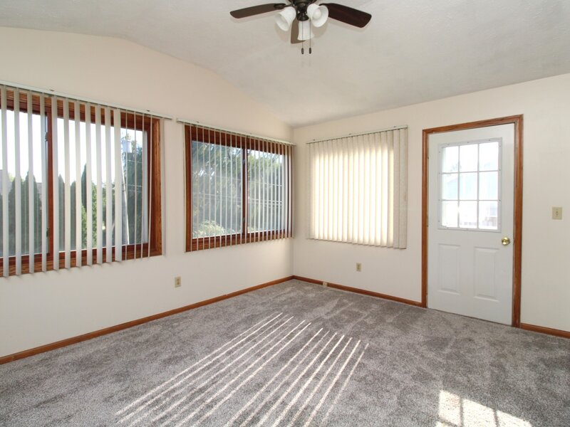 2845 W 63rd Street Davenport IA 52806