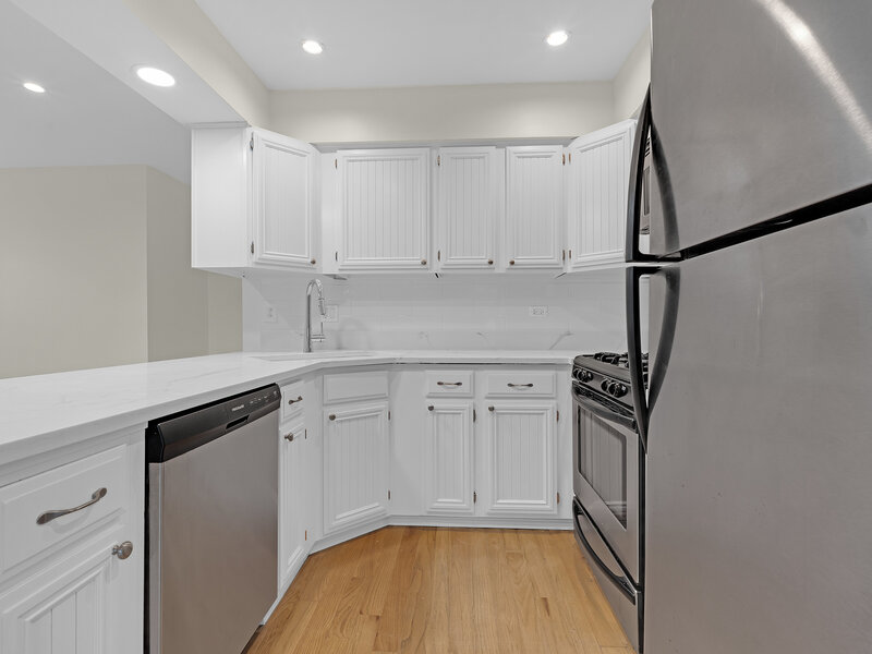 608 Inverrary Lane Deerfield IL 60015