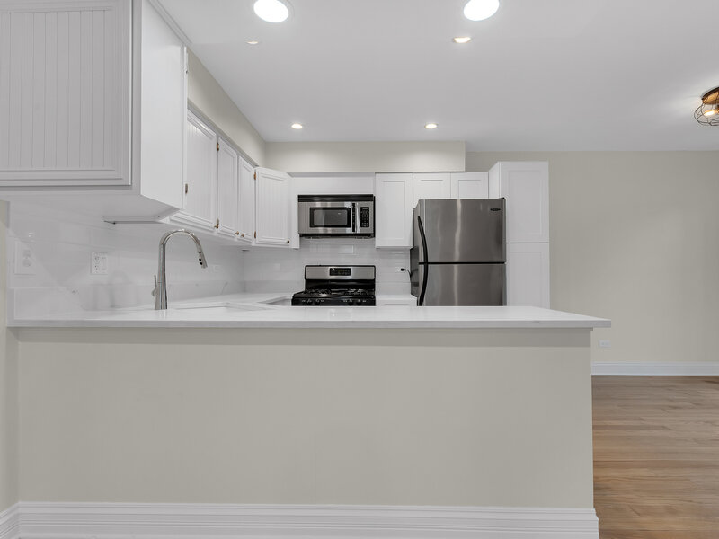 608 Inverrary Lane Deerfield IL 60015