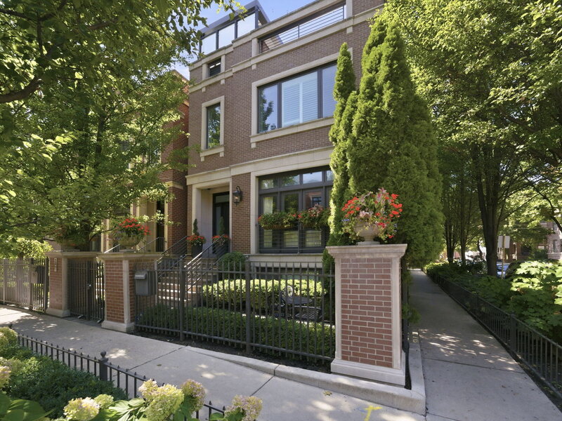 2658 N Mildred Avenue Chicago IL 60614
