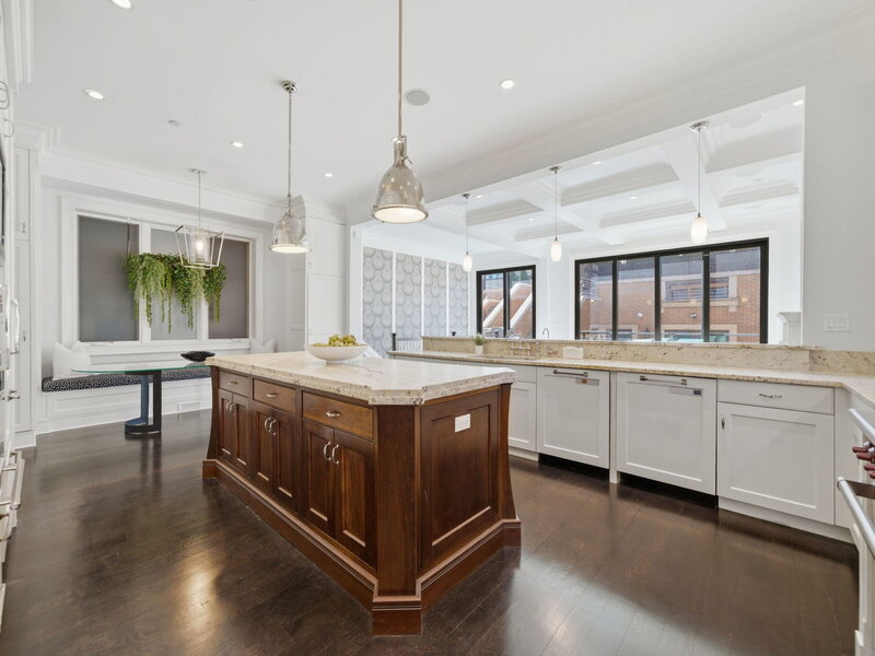 2658 N Mildred Avenue Chicago IL 60614