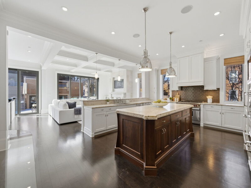 2658 N Mildred Avenue Chicago IL 60614