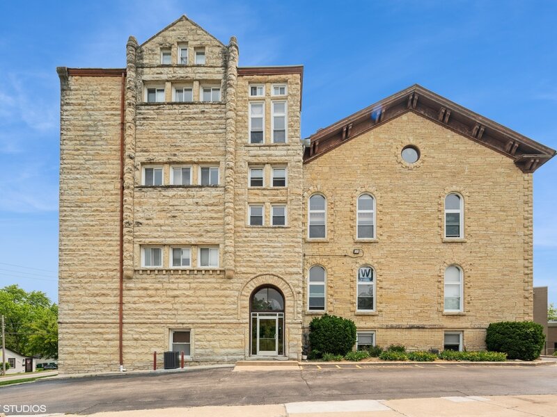 400 Mccarthy Road Lemont IL 60439