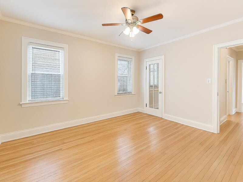 6503 N Maplewood Avenue Chicago IL 60645
