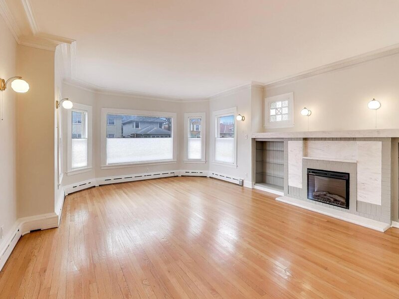 6503 N Maplewood Avenue Chicago IL 60645