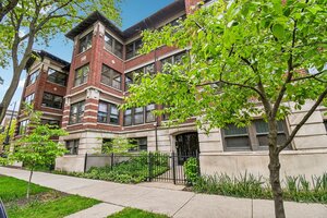 Photo of 5054 S Woodlawn Avenue Chicago IL 60615 Unit 3C