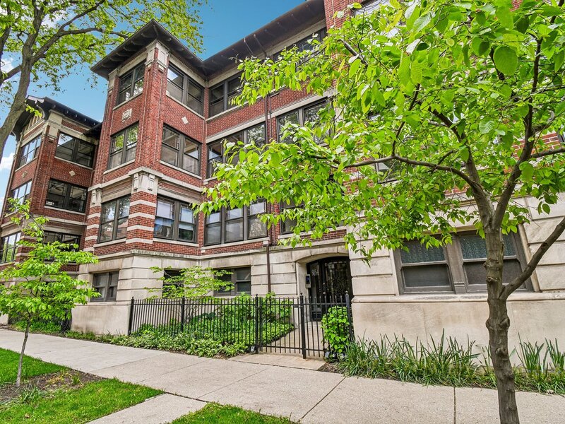 5054 S Woodlawn Avenue Chicago IL 60615